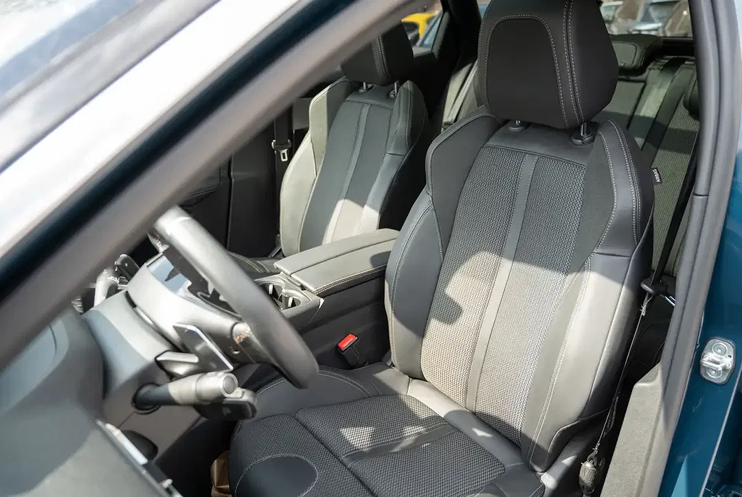 Peugeot 3008 - Thumbnail 8