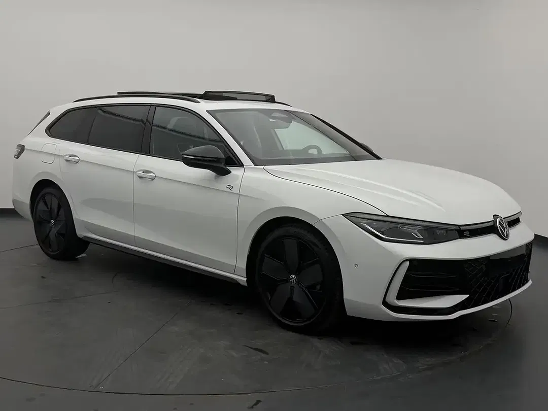Volkswagen Passat Variant - Thumbnail 4