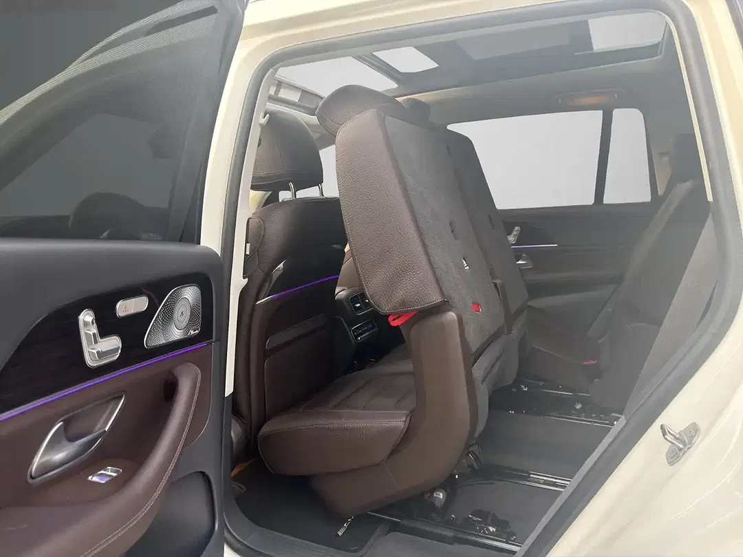 Mercedes-Benz GLS 580 - Thumbnail 15