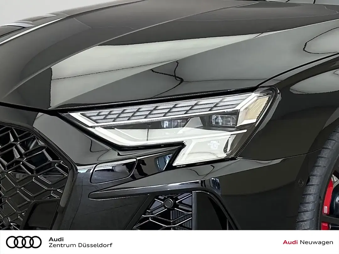 Audi RS3 - Thumbnail 4