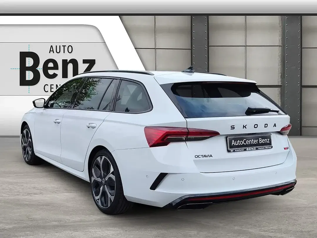 Skoda Octavia - Thumbnail 3