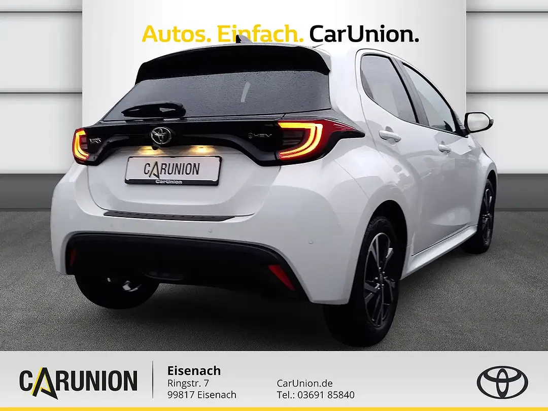 Toyota Yaris - Thumbnail 4