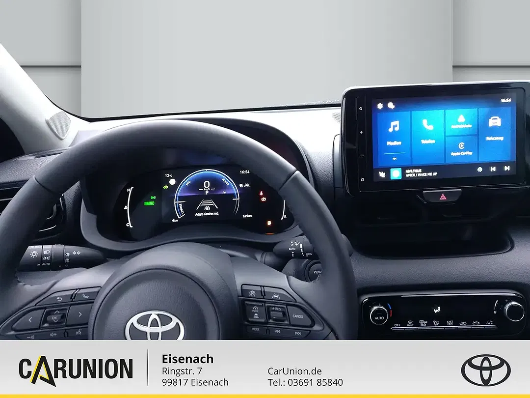 Toyota Yaris - Thumbnail 9