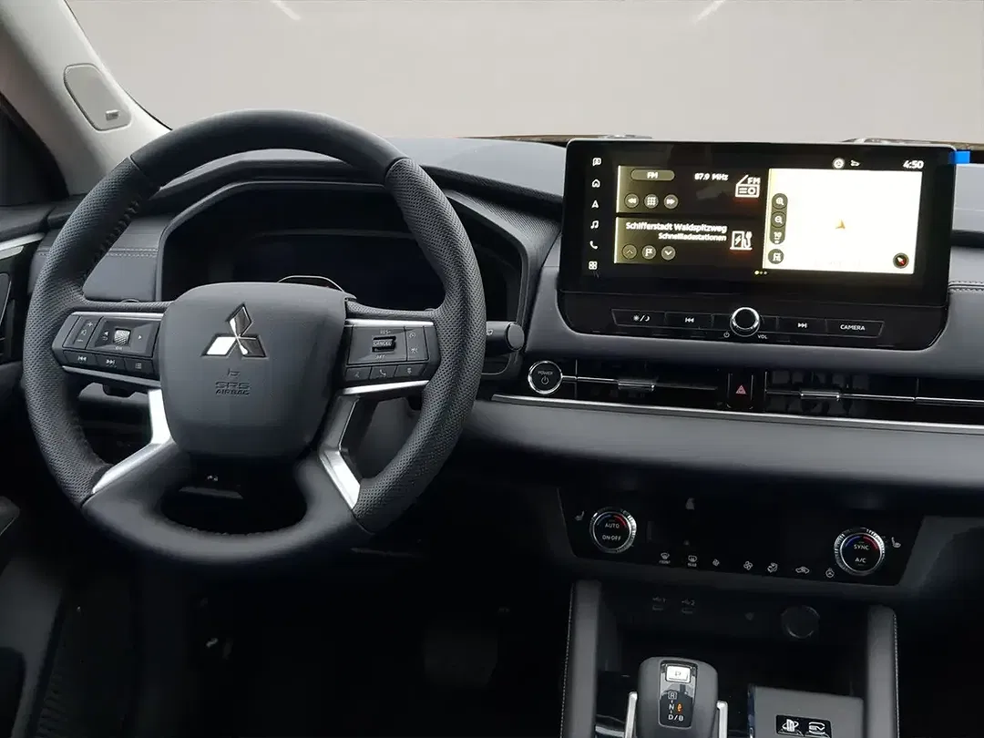 Mitsubishi Outlander - Thumbnail 13