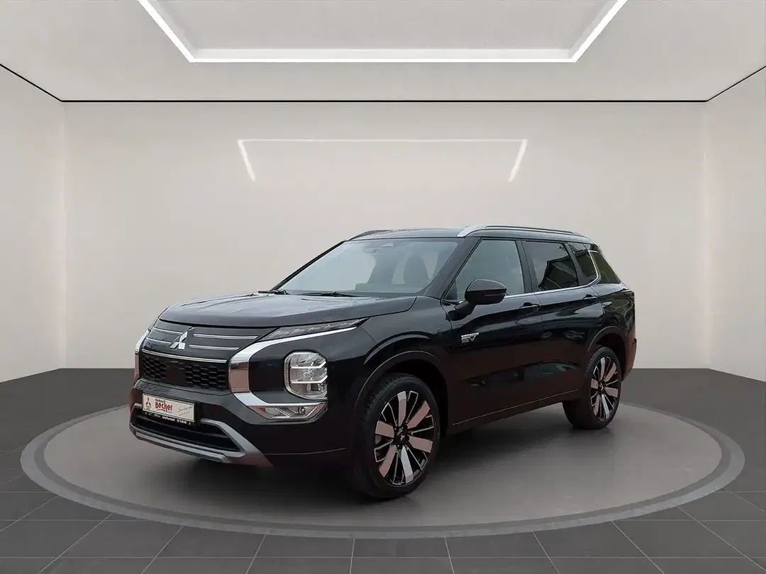 Mitsubishi Outlander - Thumbnail 3