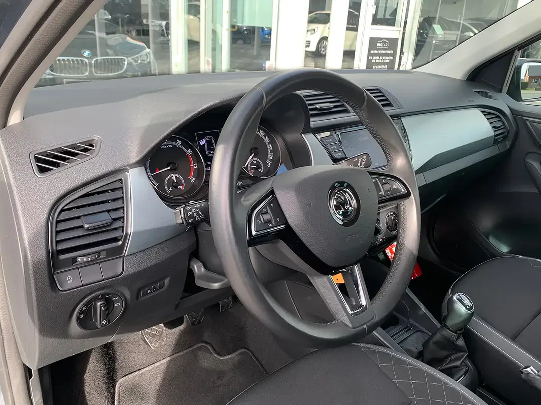 Skoda Fabia - Thumbnail 10