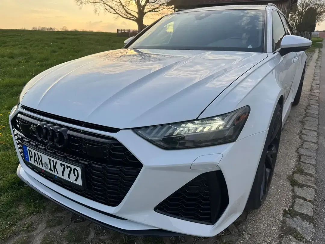 Audi RS6 - Thumbnail 5