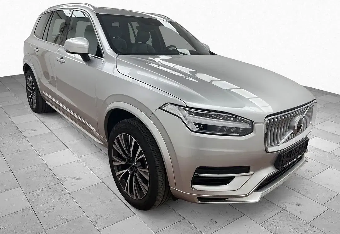Volvo XC90 - Thumbnail 2