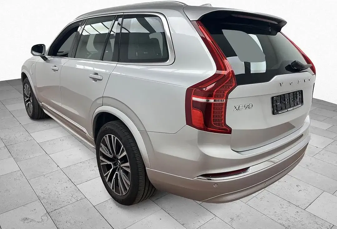 Volvo XC90 - Thumbnail 4