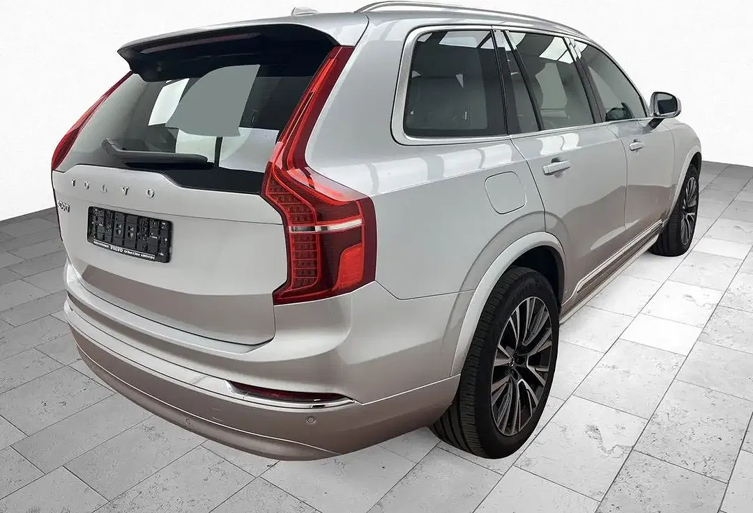 Volvo XC90 - Thumbnail 5