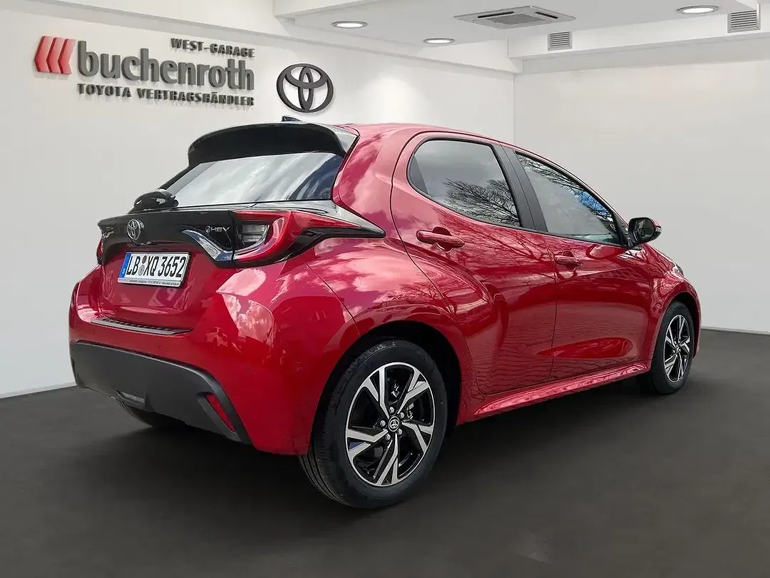 Toyota Yaris - Thumbnail 4