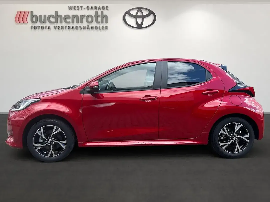 Toyota Yaris - Thumbnail 8