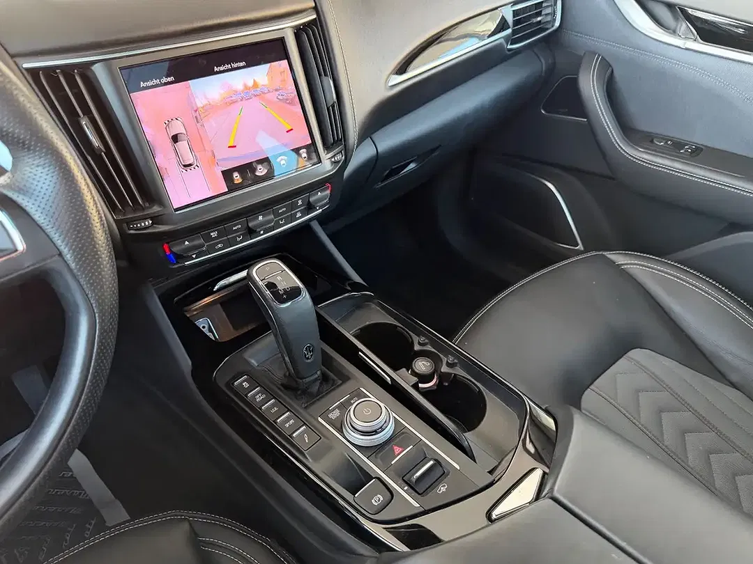 Maserati Levante - Thumbnail 10