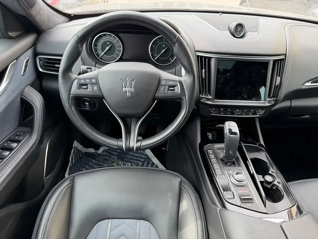 Maserati Levante - Thumbnail 11