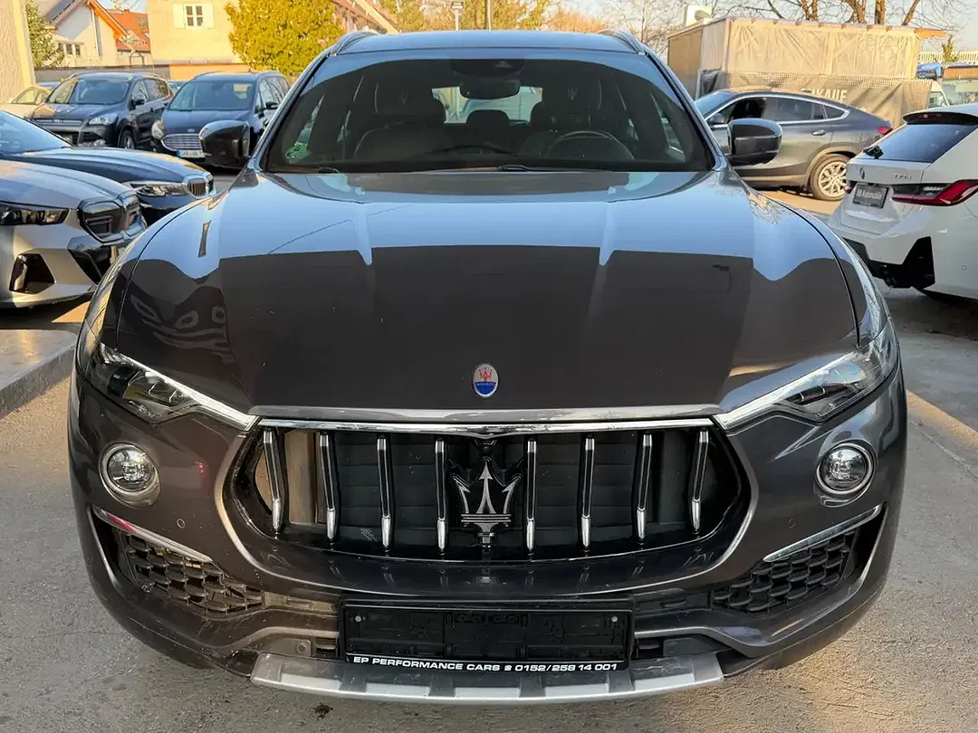 Maserati Levante - Thumbnail 2