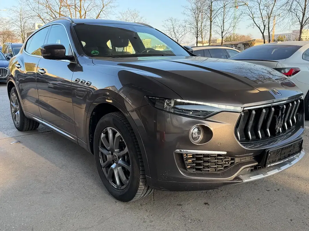 Maserati Levante - Thumbnail 3