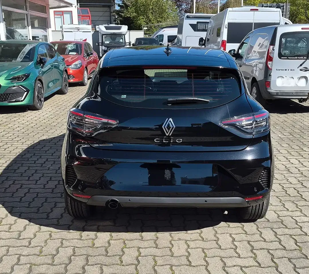 Renault Clio - Thumbnail 6