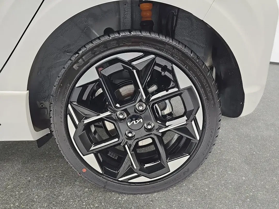 Kia Picanto - Thumbnail 6