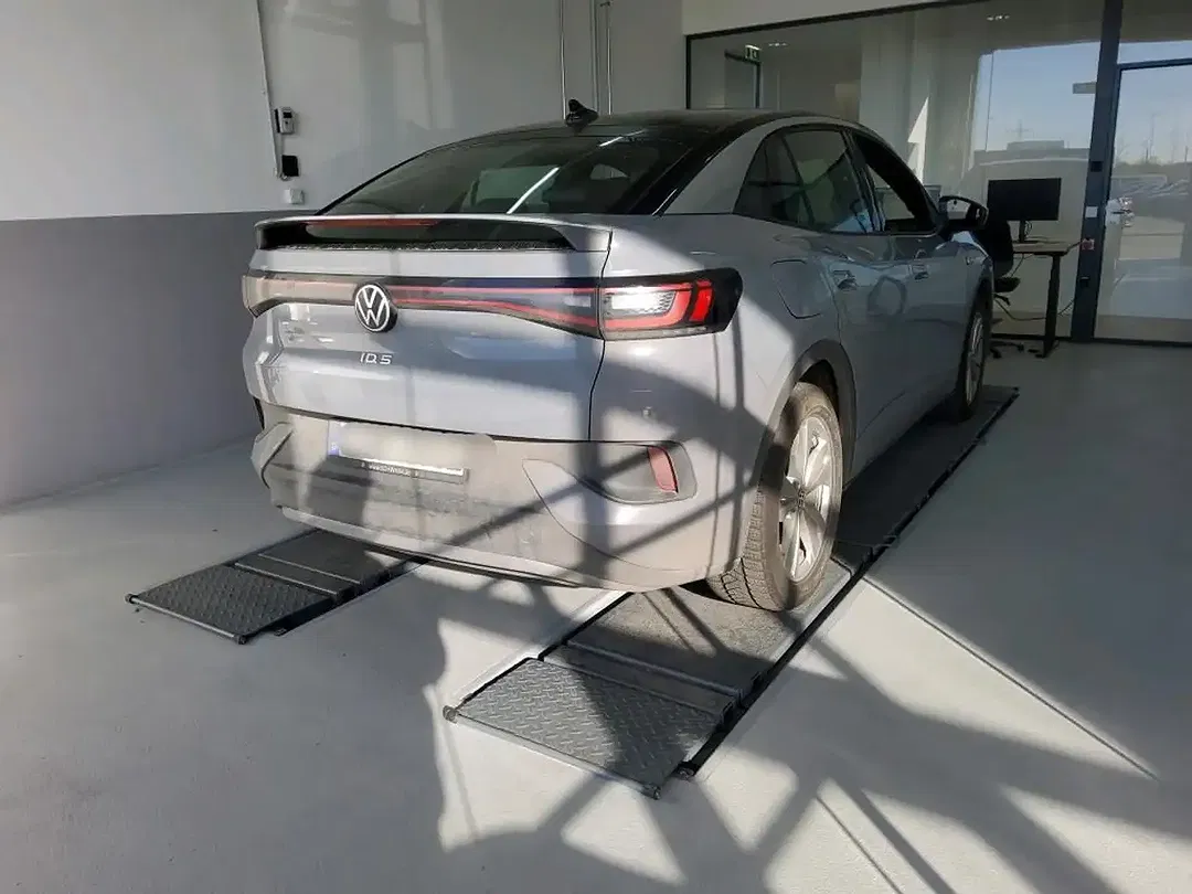 Volkswagen ID.5 - Thumbnail 11