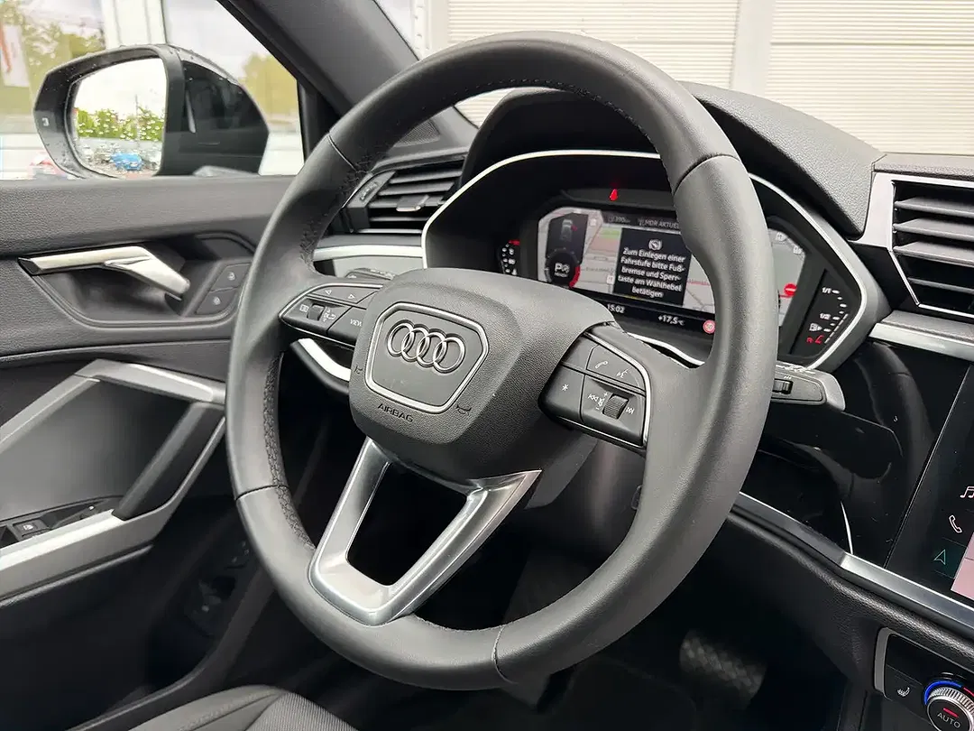 Audi Q3 - Thumbnail 14