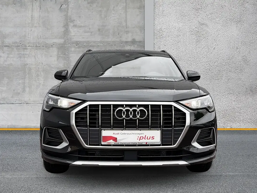 Audi Q3 - Thumbnail 5