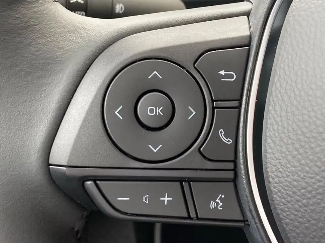 Toyota Corolla - Thumbnail 13