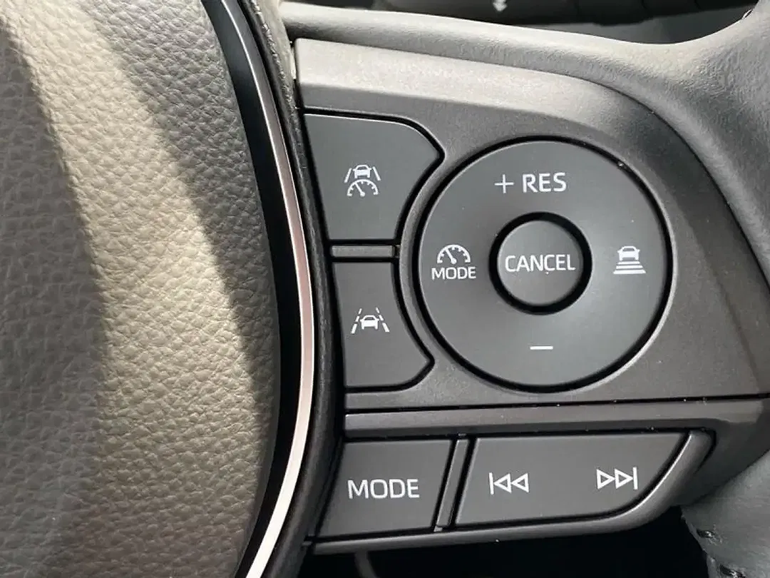 Toyota Corolla - Thumbnail 14