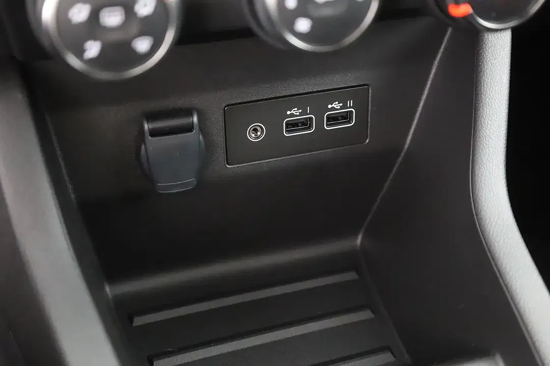Renault Clio - Thumbnail 12