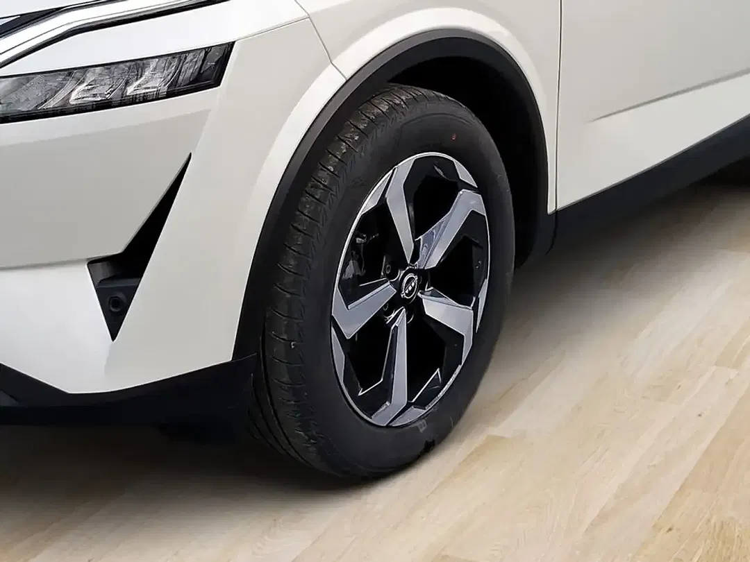 Nissan Qashqai - Thumbnail 6