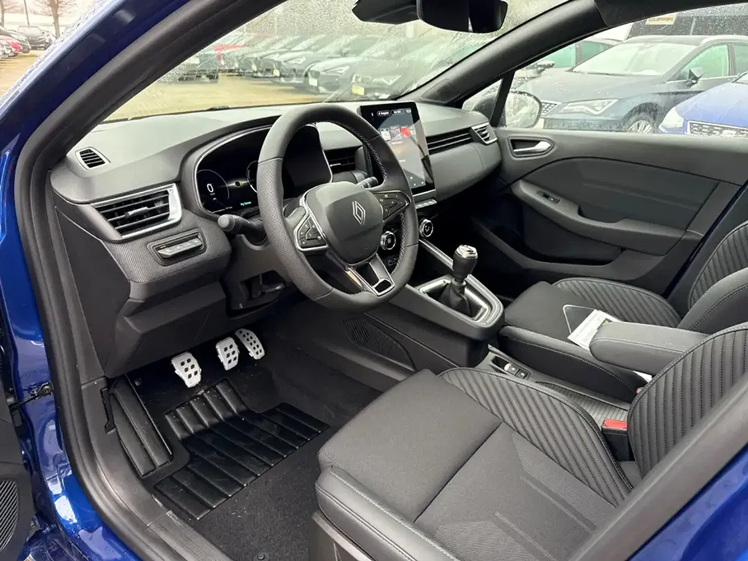 Renault Clio - Thumbnail 10