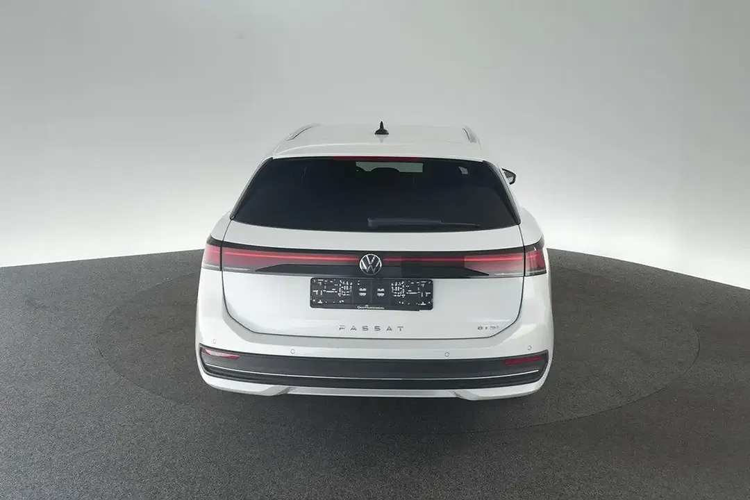 Volkswagen Passat Variant - Thumbnail 4