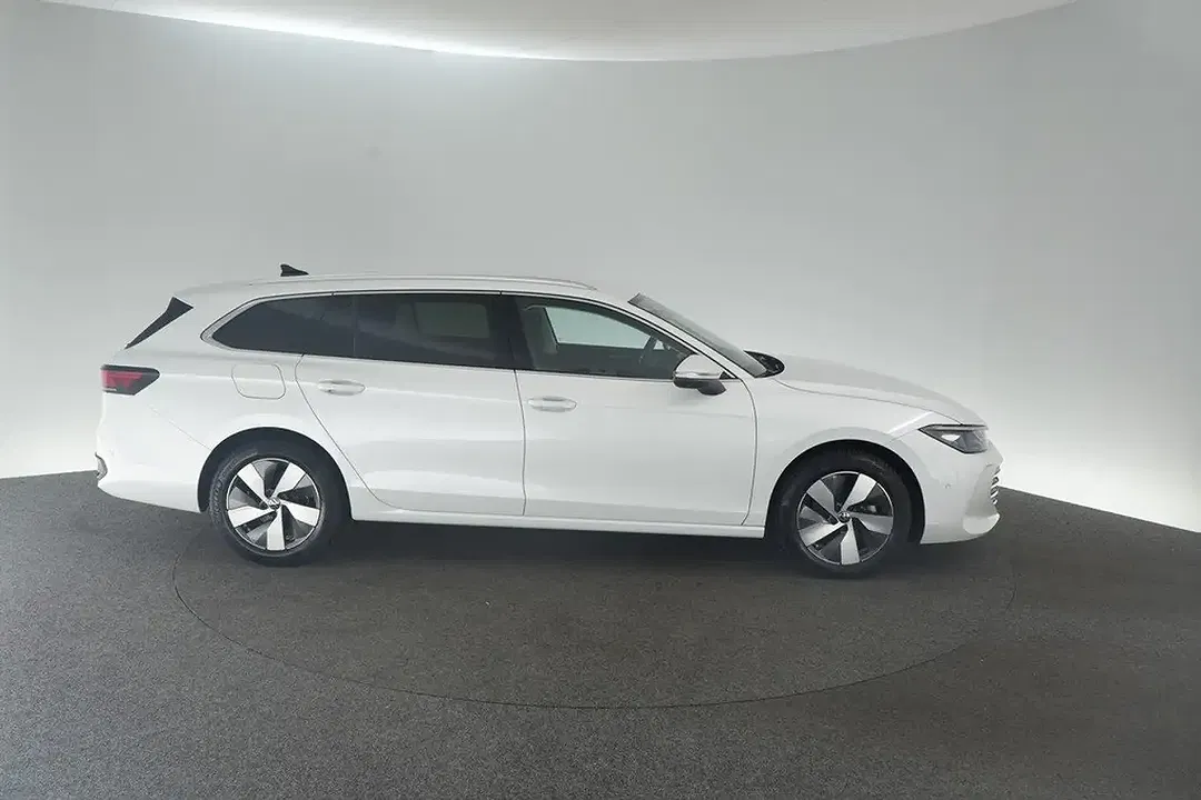 Volkswagen Passat Variant - Thumbnail 6