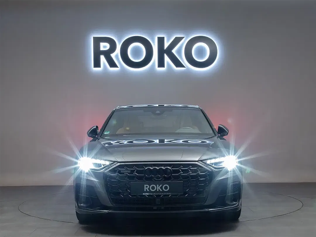 Audi A8 - Thumbnail 2