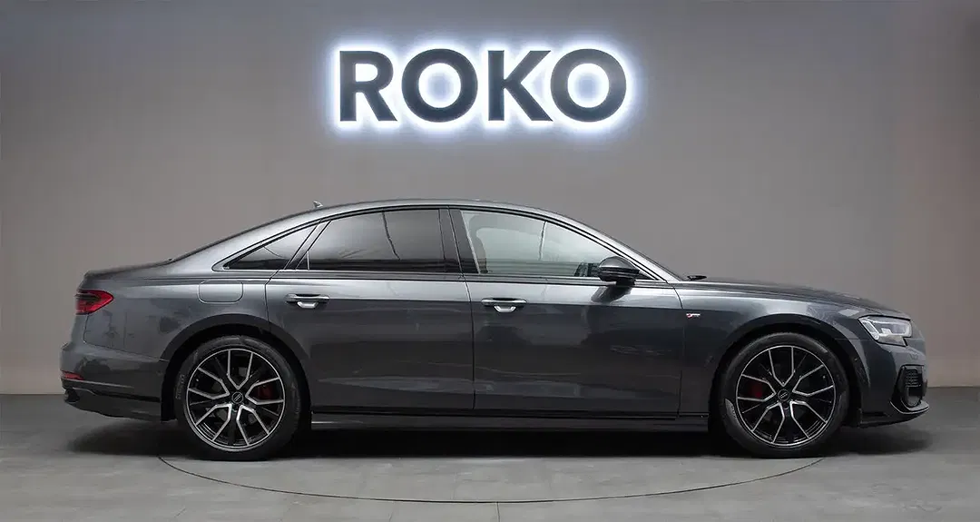 Audi A8 - Thumbnail 4
