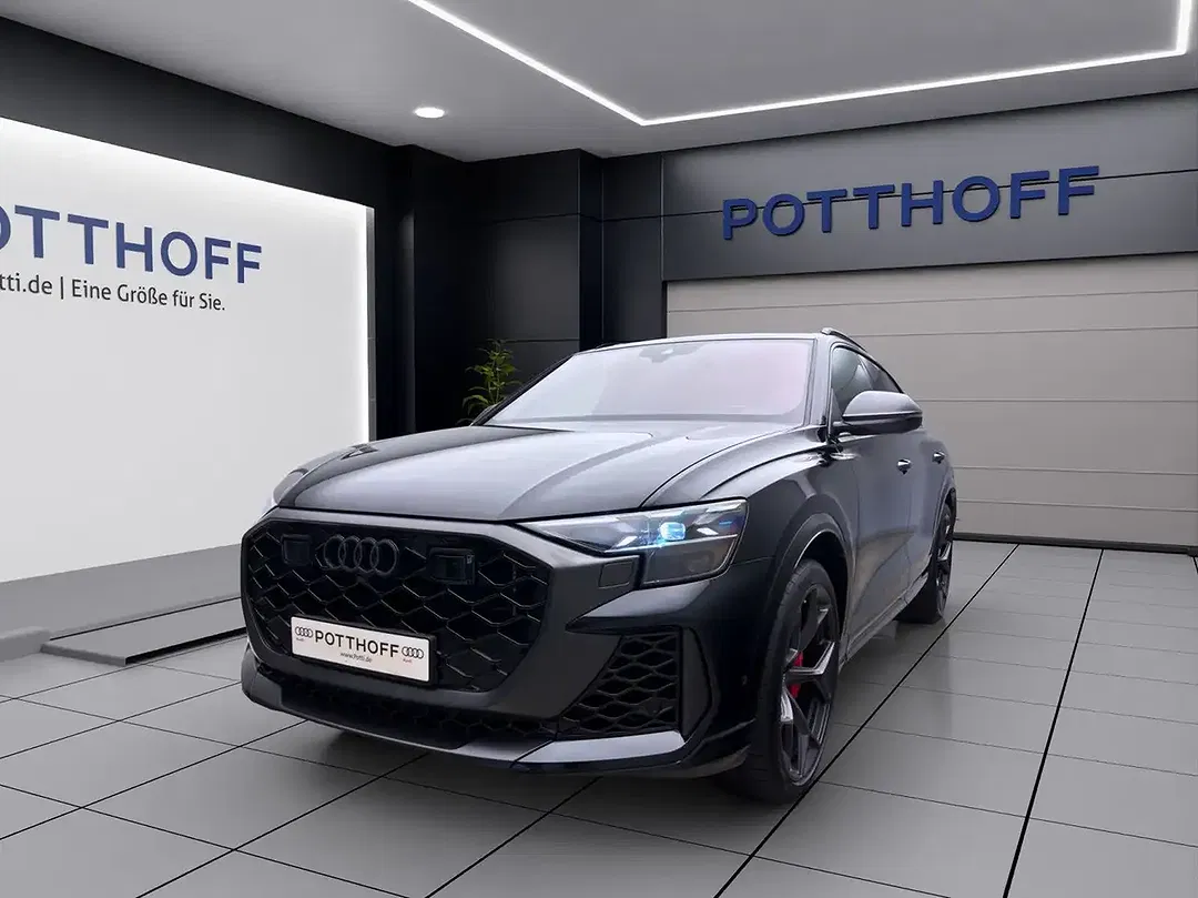 Audi RS Q8 - Thumbnail 2