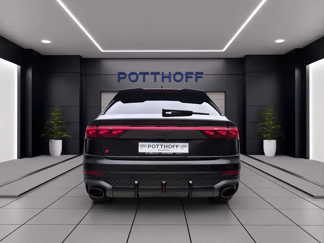 Audi RS Q8 - Thumbnail 4
