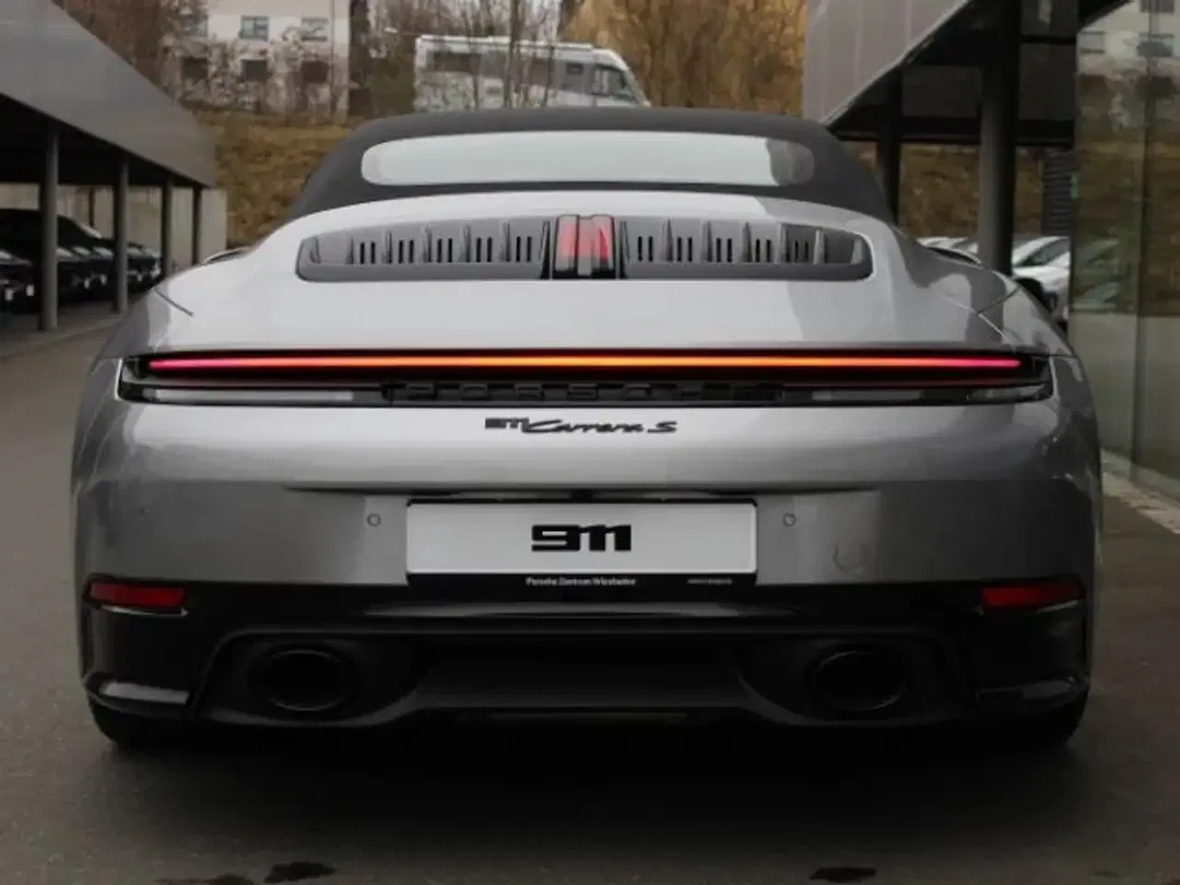 Porsche 992 - Thumbnail 11