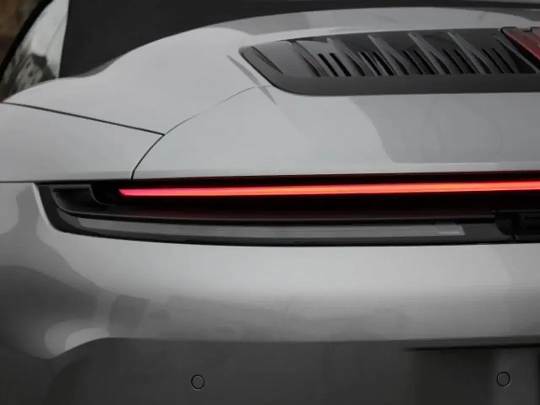 Porsche 992 - Thumbnail 12