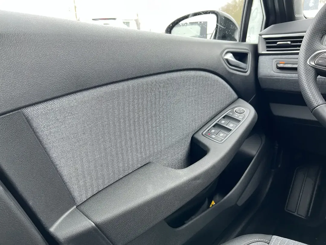Renault Clio - Thumbnail 13