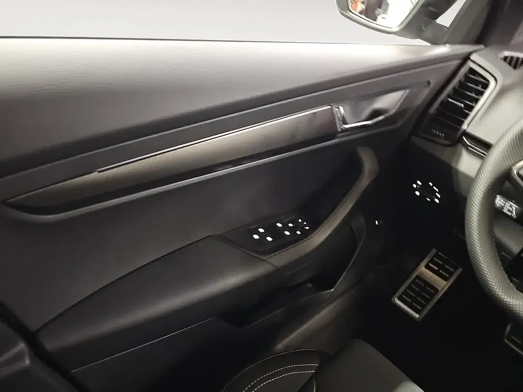 Skoda Karoq - Thumbnail 14