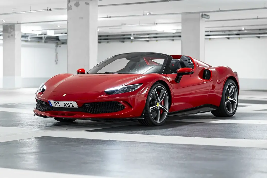 Ferrari 296 GTS - Afbeelding 1