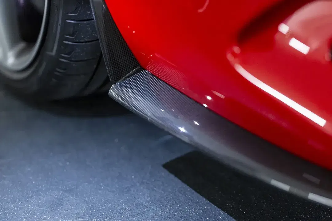Ferrari 296 GTS - Thumbnail 14