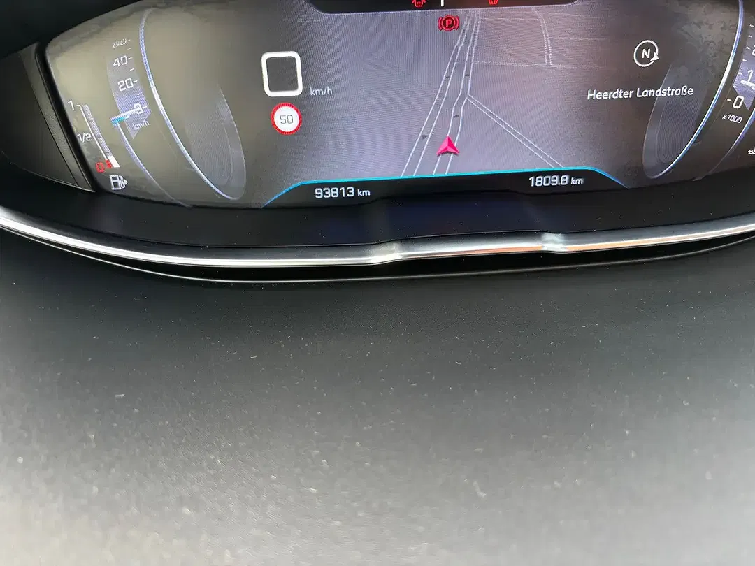 Peugeot 5008 - Thumbnail 11
