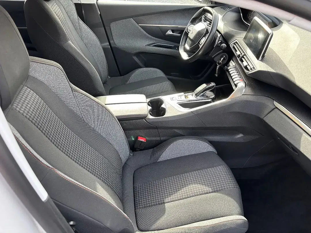 Peugeot 5008 - Thumbnail 6