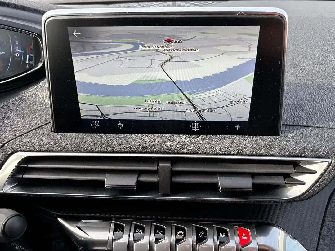 Peugeot 5008 - Thumbnail 9