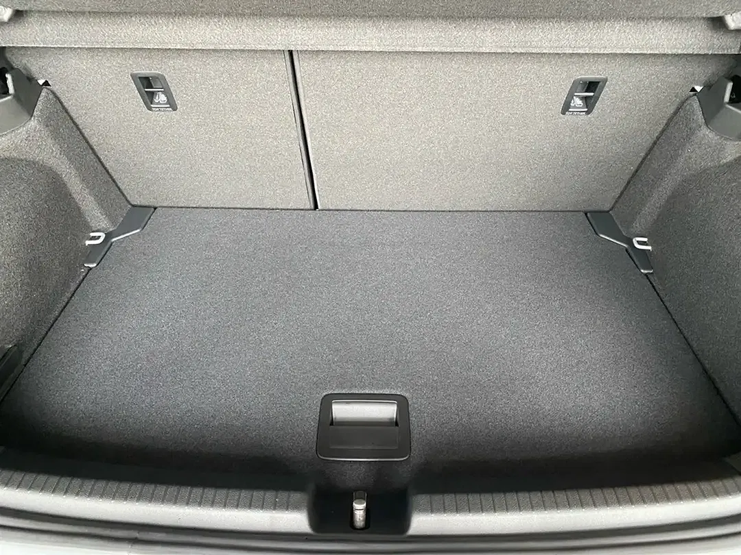 Volkswagen Polo - Thumbnail 13