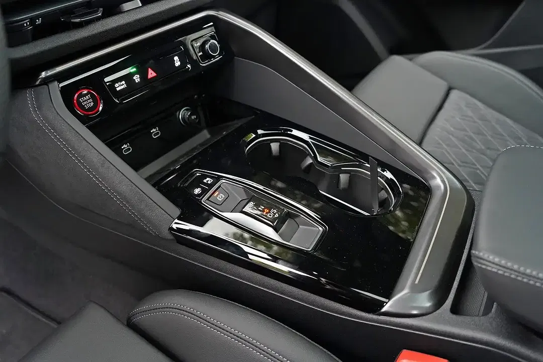 Audi Q5 - Thumbnail 11