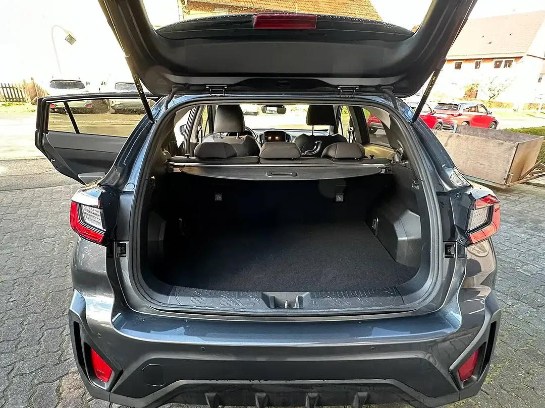Subaru Crosstrek - Thumbnail 11