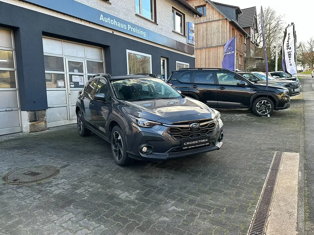 Subaru Crosstrek - Thumbnail 5