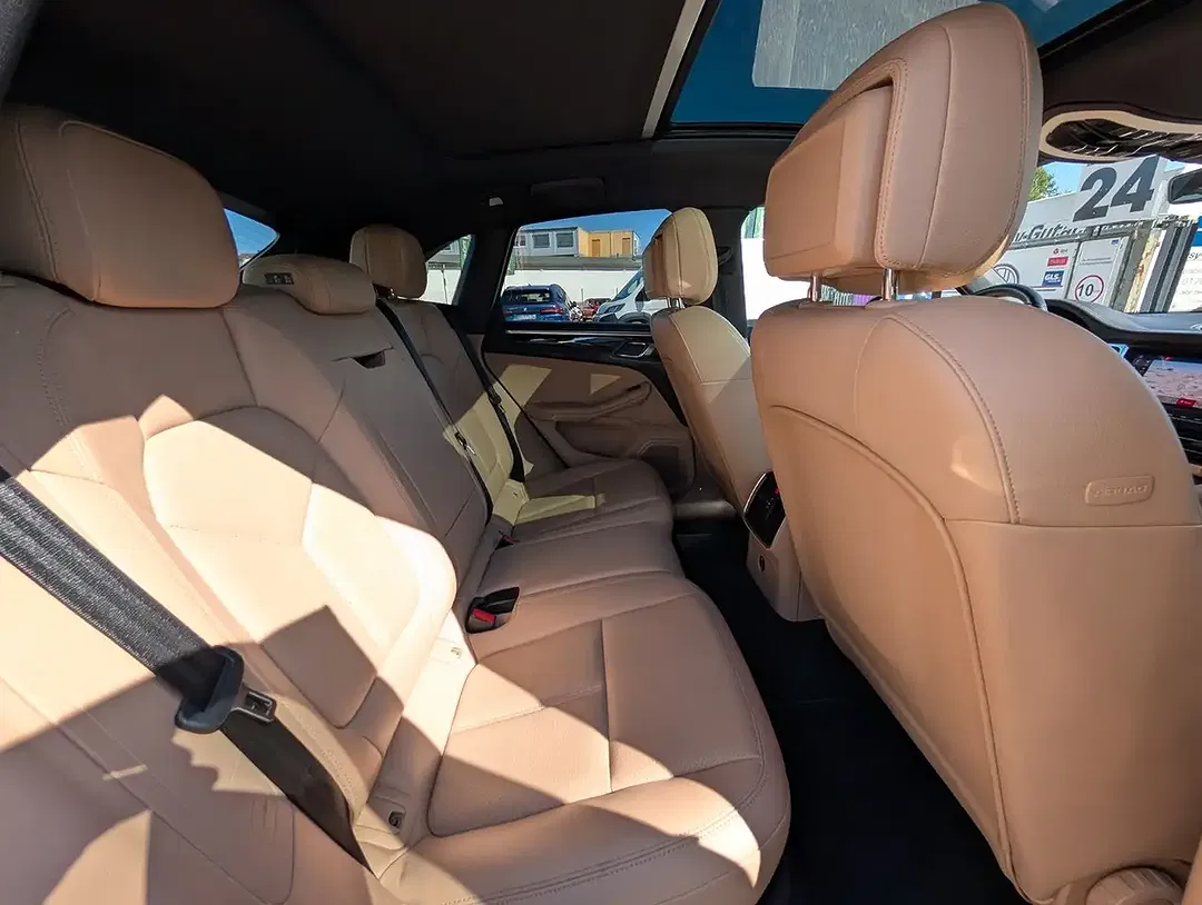 Porsche Macan - Thumbnail 10